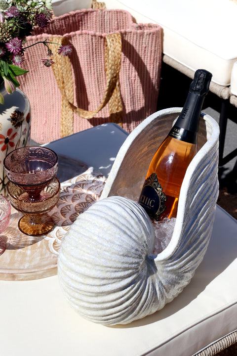 Vase en Forme de Coquillage