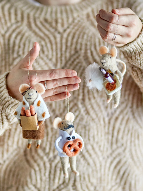 Peo Ornaments