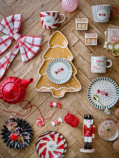 Peo Ornaments