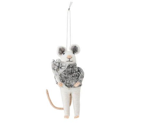 Peo Ornaments