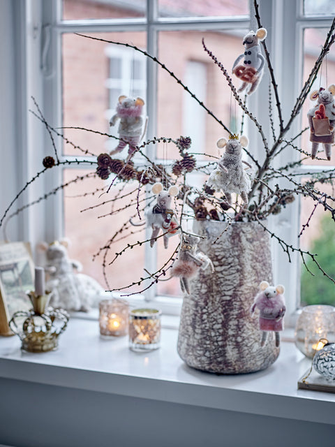 Peo Ornaments