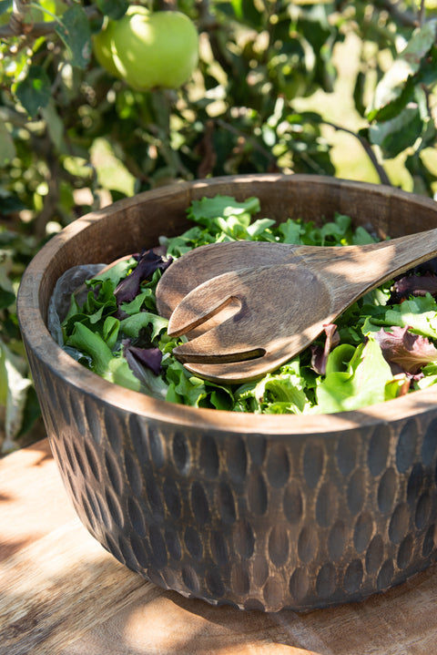 Salad servers